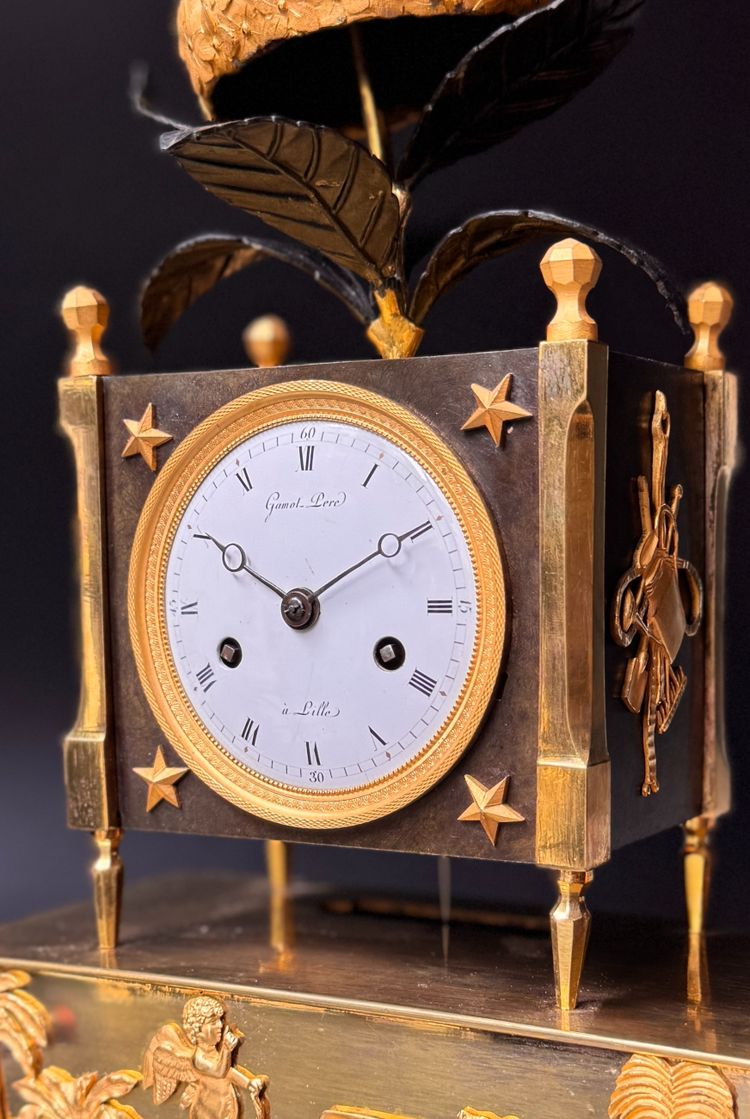Gilt bronze Hydrangea clock - Empire period
