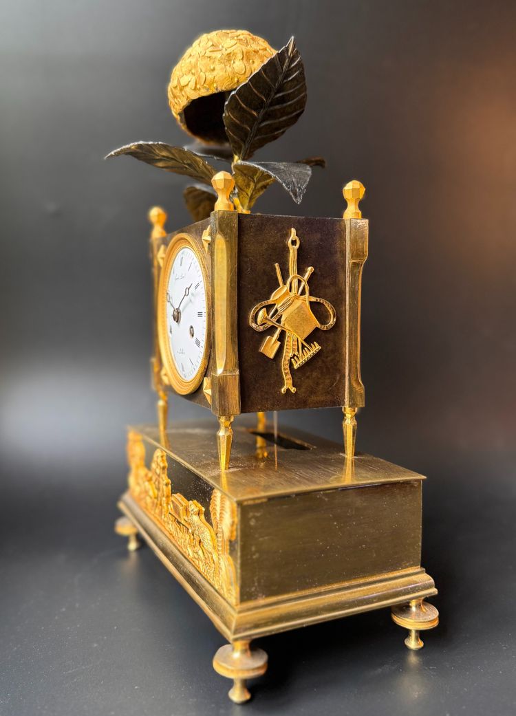 Gilt bronze Hydrangea clock - Empire period