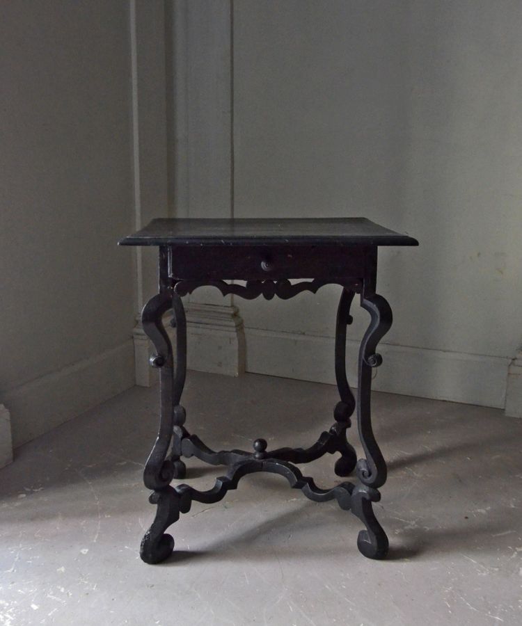 Kleiner Tisch Louis XIV