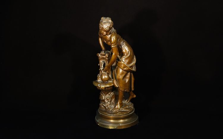 Scultura in bronzo firmata Louis Gossin