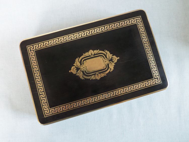 Scatola per giochi di carte in intarsio di Boulle, legno annerito e ottone, periodo Napoleone III
