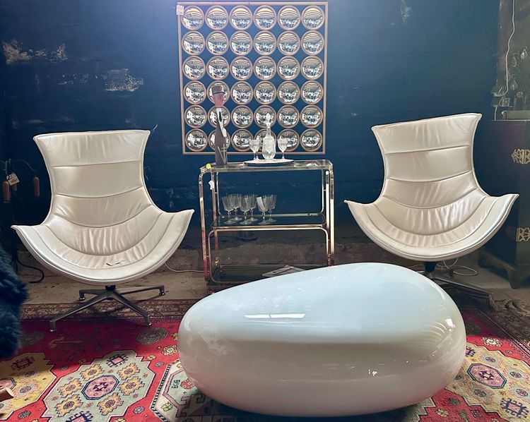 Khoisi pebble coffee table by Naoto Fukasawa published by Driade Italy