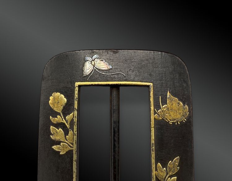 Belt buckle, late Edo period. Japan, 19th century