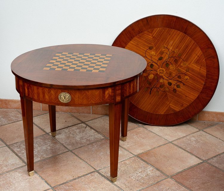 Table basse Napoléon III, France, début du XXe siècle.
