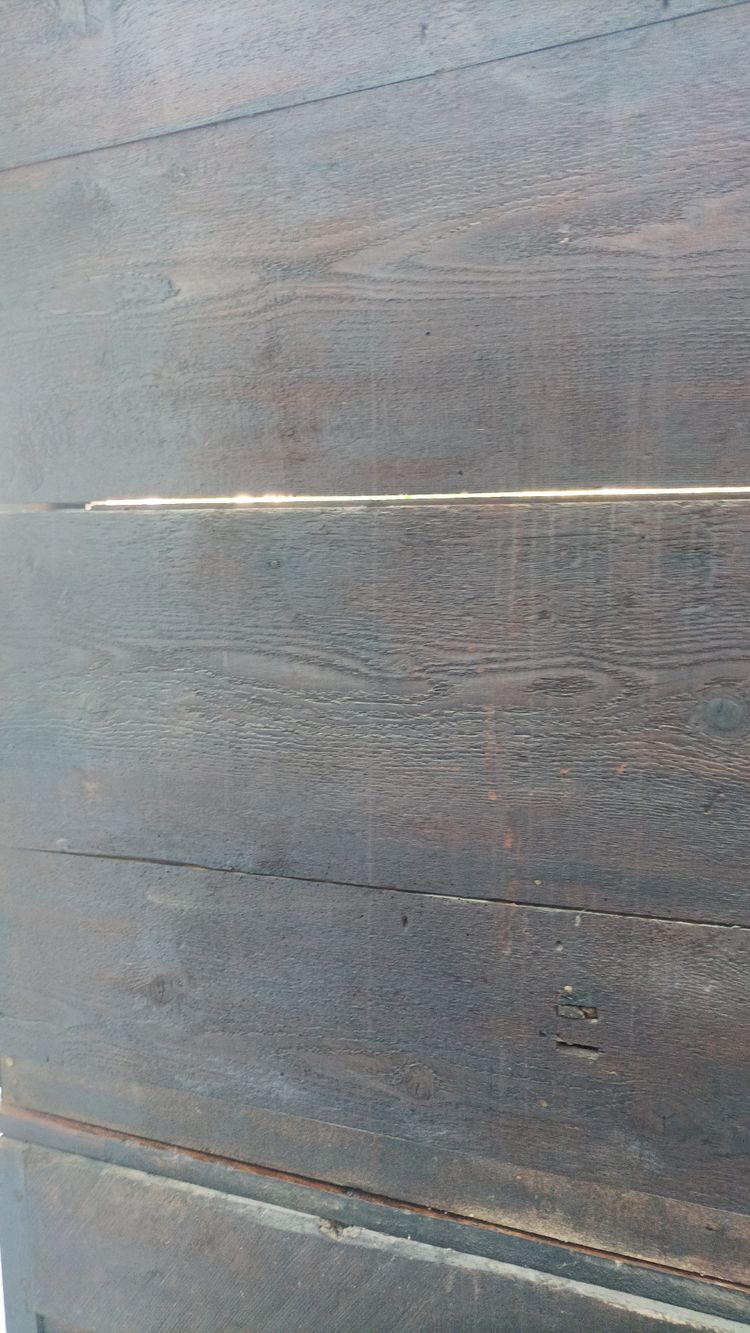 Louis XV chest of drawers in walnut