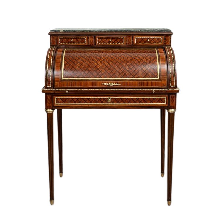 Bureau ancien, France, début du XXe siècle.