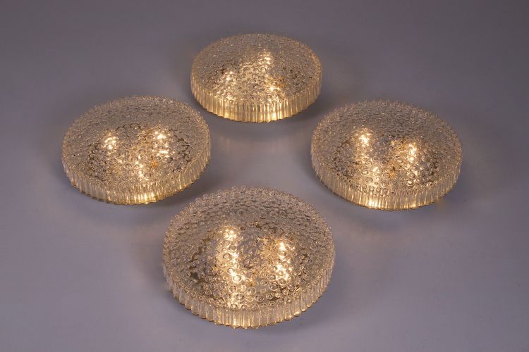 Motoko Ishii wall lamp.