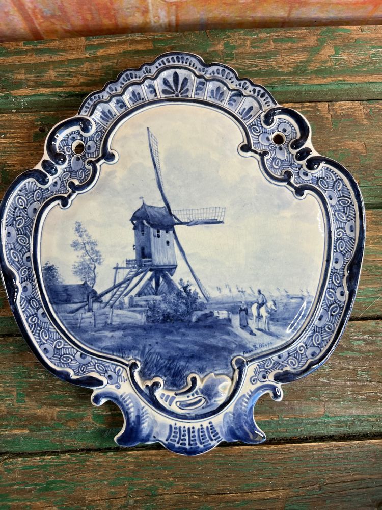 Paire de Plaques Murales en Faïence de Delft – Joost Thooft & Labouchère – Signée Frans Höppé  19eme