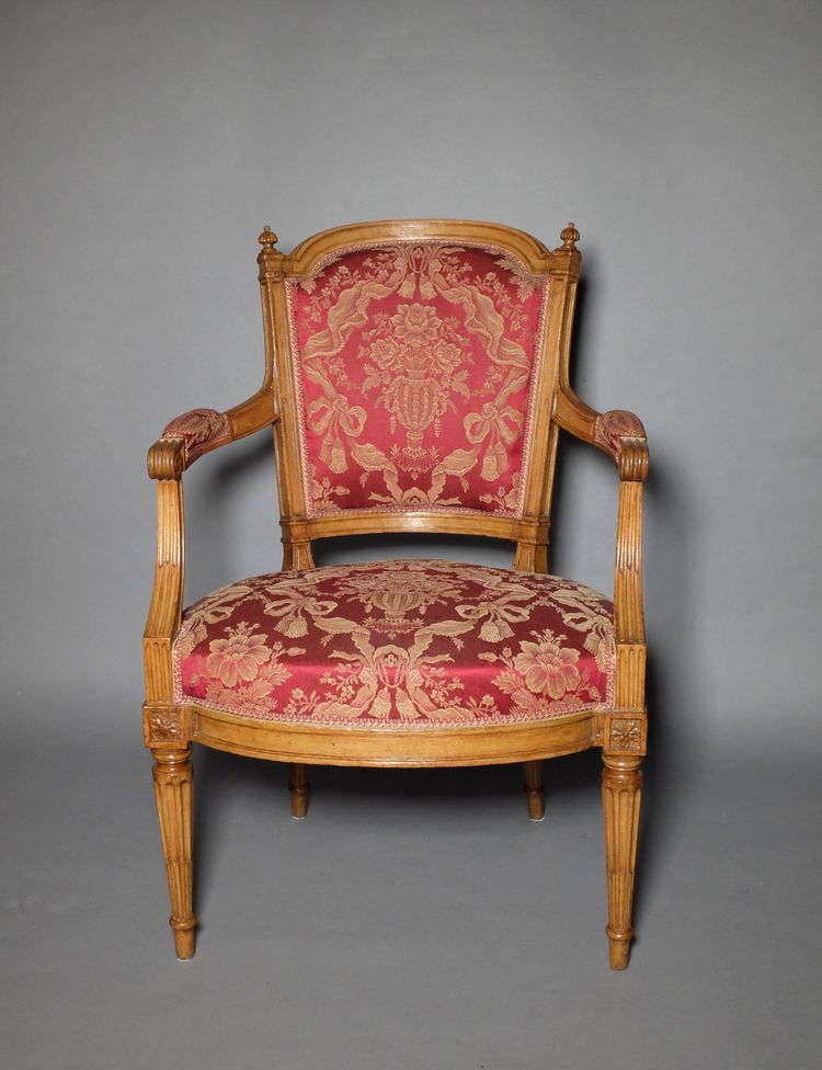Paire de fauteuils lyonnais d'époque Louis XVI