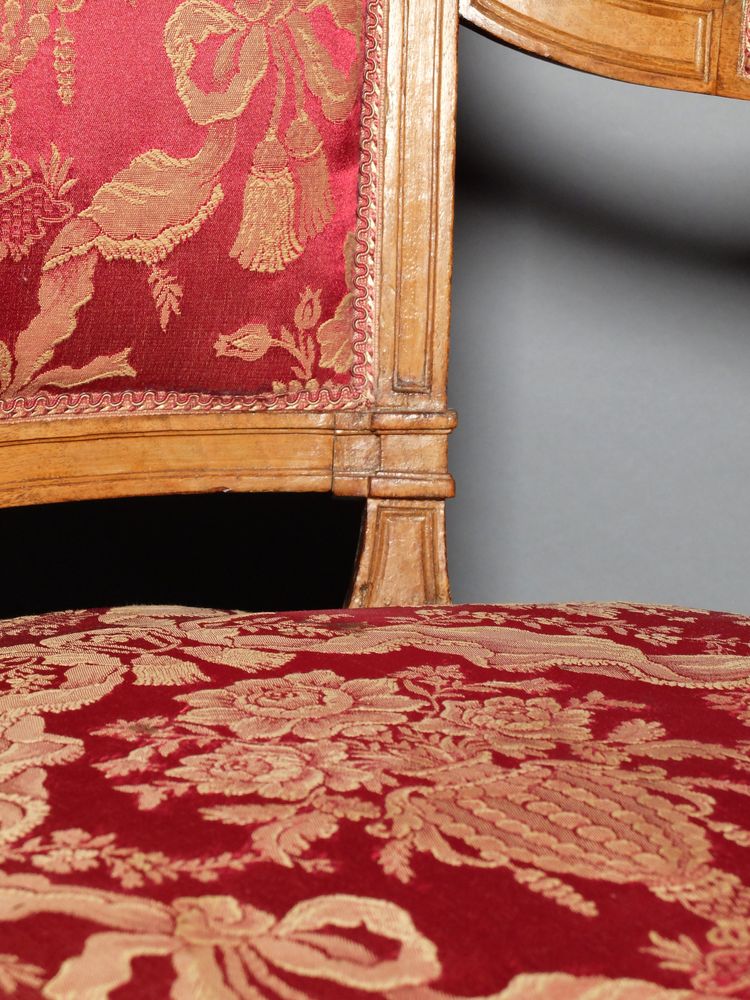 Paire de fauteuils lyonnais d'époque Louis XVI