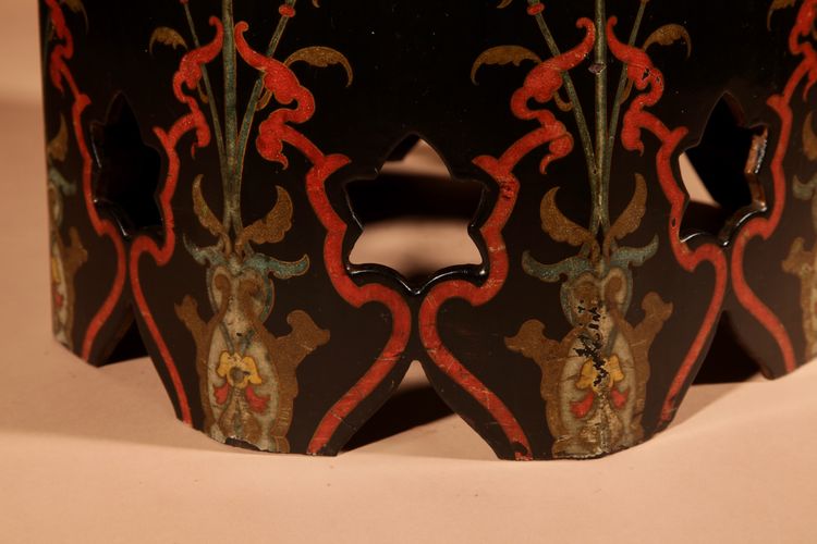  Tavolino moresco laccato nero