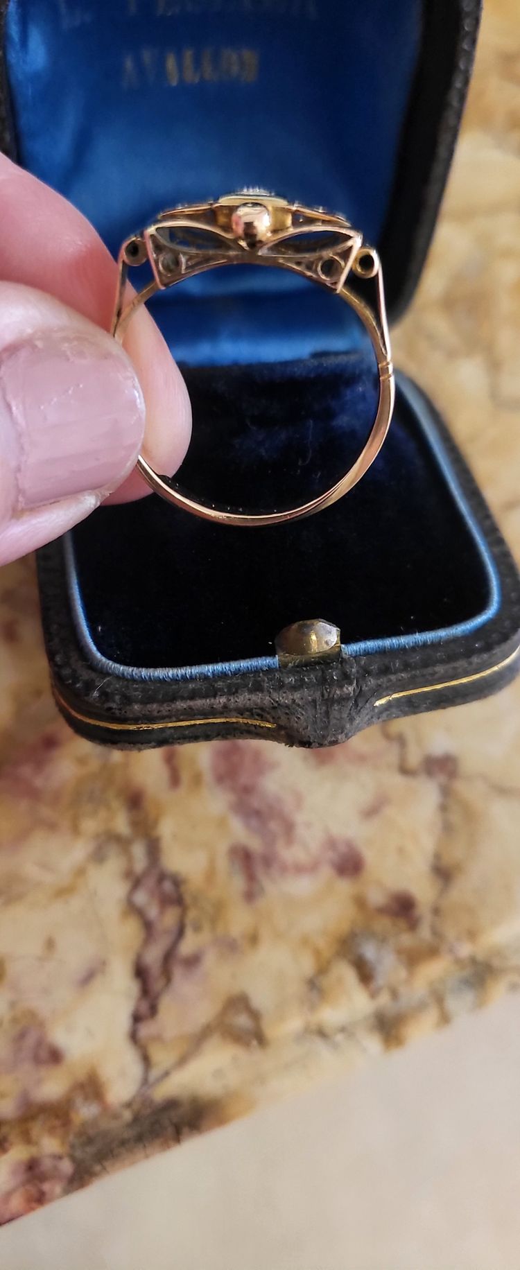 Anello Art Deco "Tank" in oro 18 ct/platino/diamante