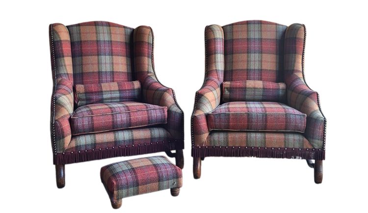 Paire de fauteuils à oreilles Louis XIII