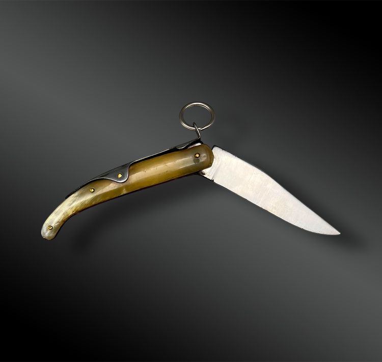 COLTELLO PIEGHEVOLE FUSEAU - Francia - XX secolo