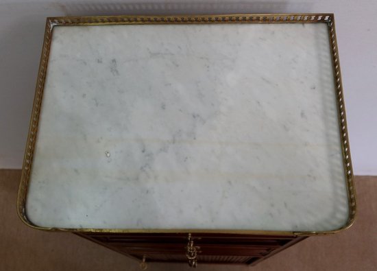  Piccolo chiffonnier in mogano, stile Luigi XVI - Fine XIX secolo