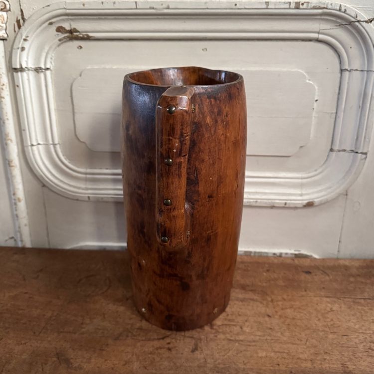 Brutalist pitcher in monoxide wood enhanced with nails, 20th century folk art