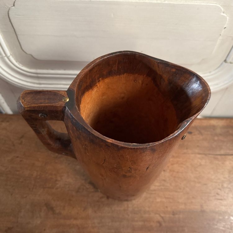 Brutalist pitcher in monoxide wood enhanced with nails, 20th century folk art