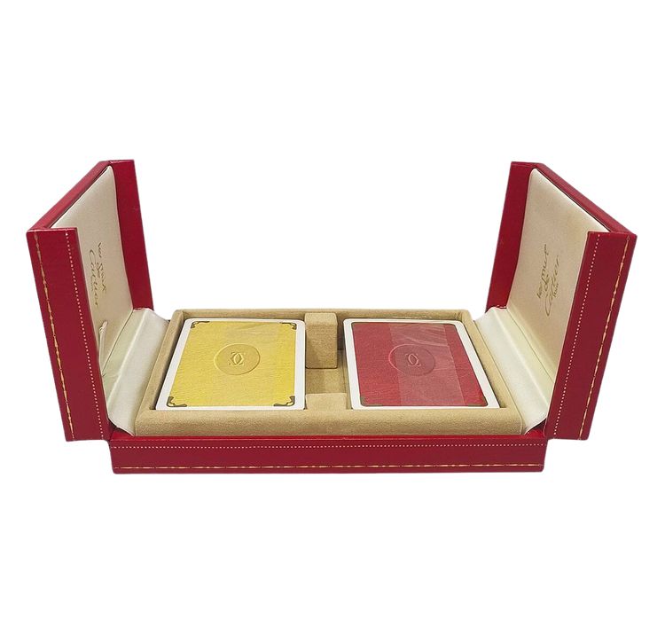 1970s Original Gorgeous Playing Cards Box by Cartier in Excellent condition. Made in France