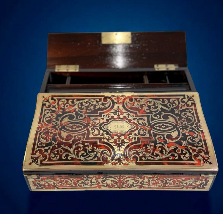 BOULLE MARQUETRY STAMPED WITH "TAHAN FRÈRES a PARIS" NAPOLÉON III