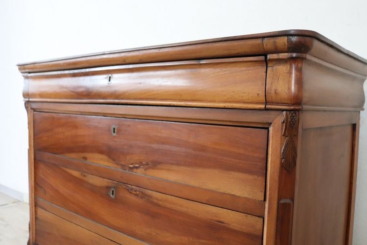 commode ancienne en noyer