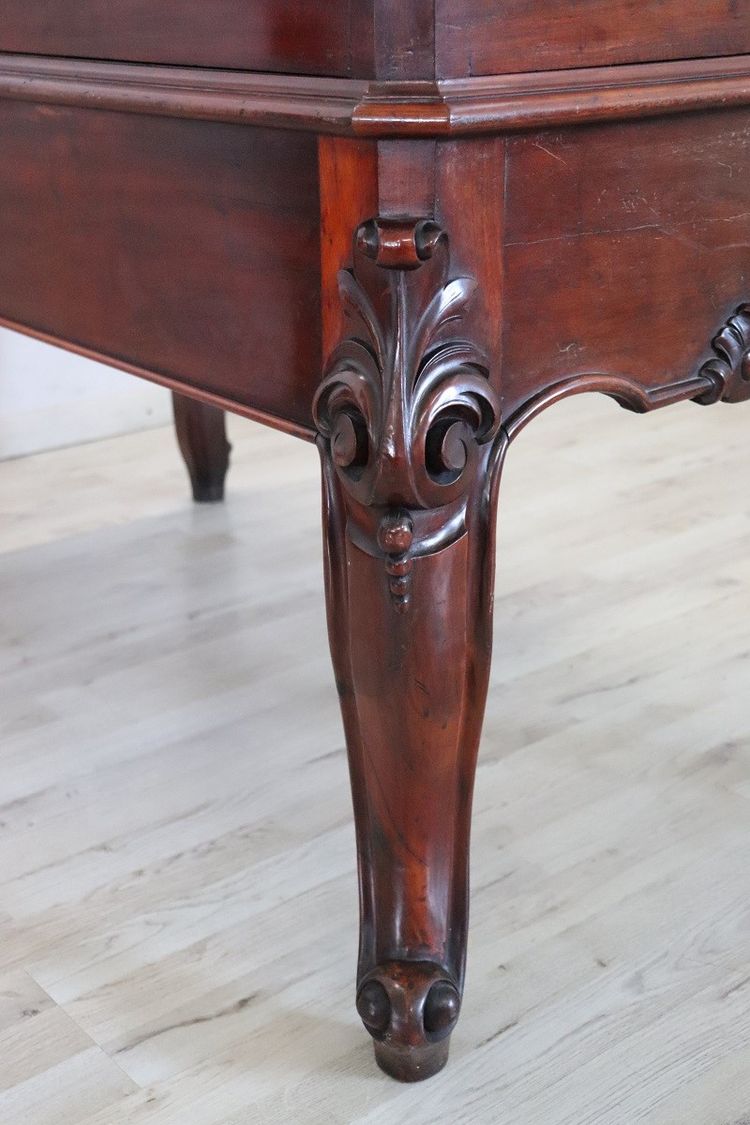 19th Century Antique Roll Top Desk In Walnut