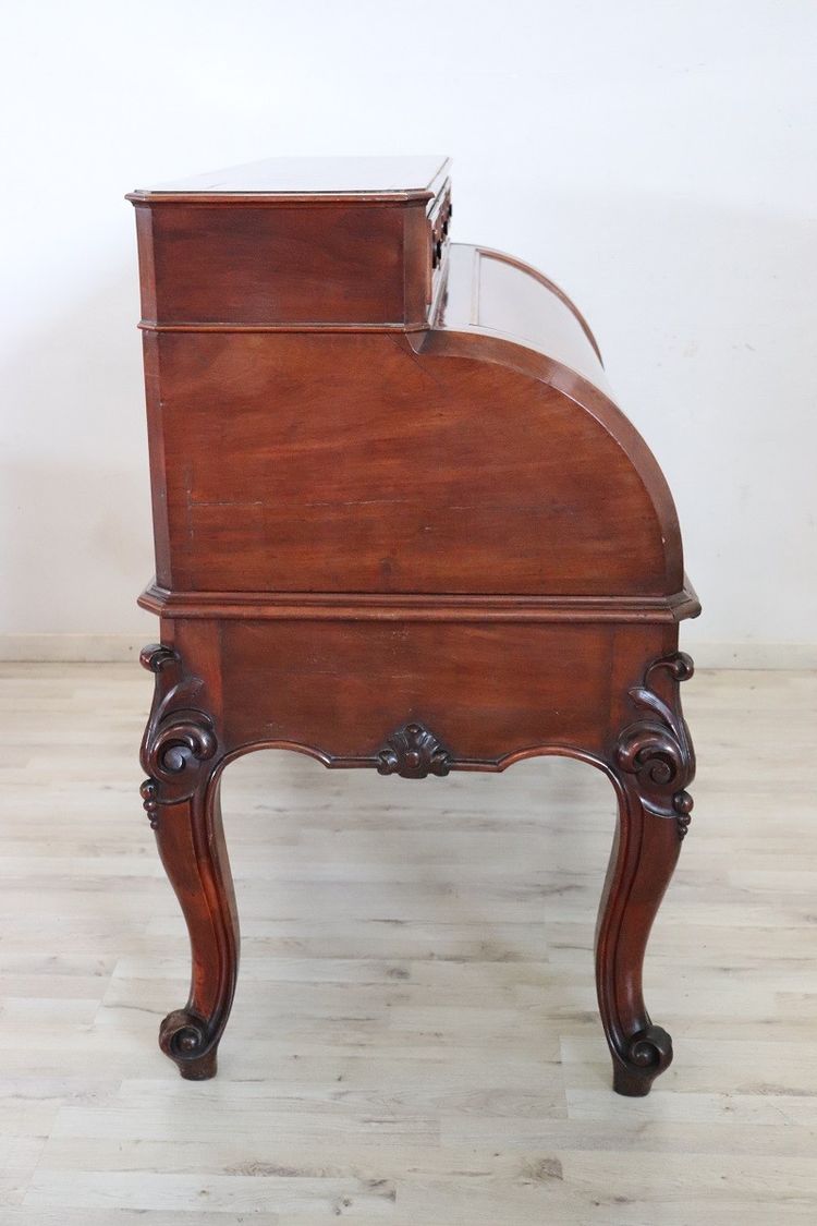 19th Century Antique Roll Top Desk In Walnut