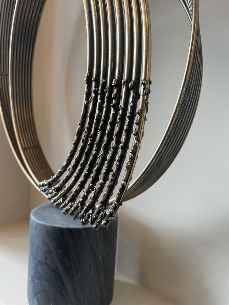 „Windswept“ Skulptur aus poliertem Stahl von Curtis Jere
