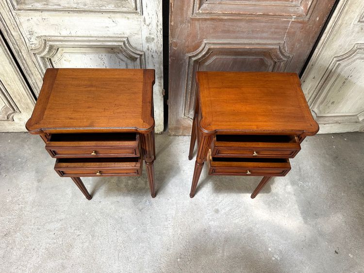 Paire de chevets style Louis XVI 20e siècle 