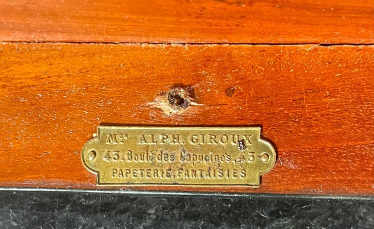 Table de salon Alphonse Giroux époque Napoléon III 