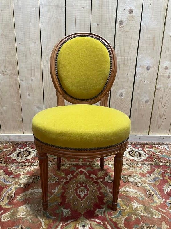 Suite di 4 sedie in stile giallo Louis XVI giallo