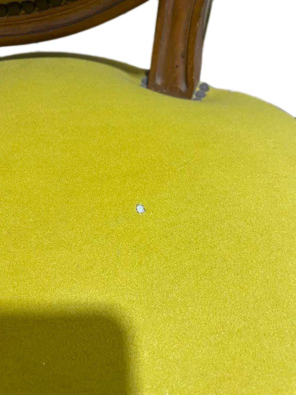 Suite di 4 sedie in stile giallo Louis XVI giallo