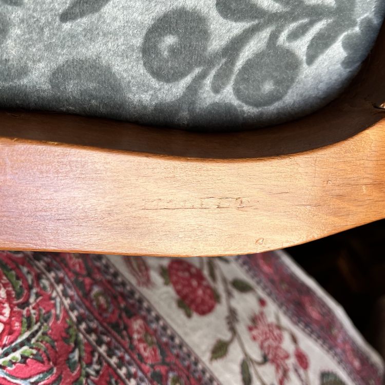 Stamped Malbet, fauteuil à la reine, Louis XV period
