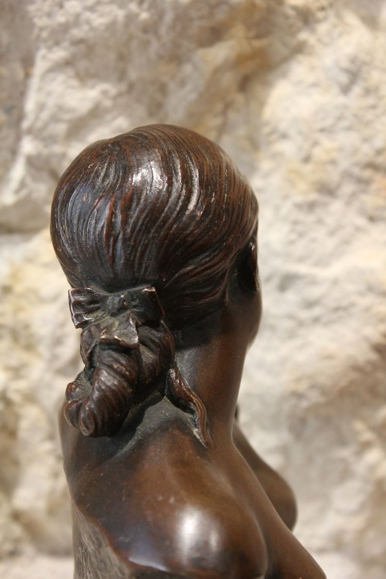 Scultura in bronzo di un busto femminile Jean Garnier (1853-1930)
