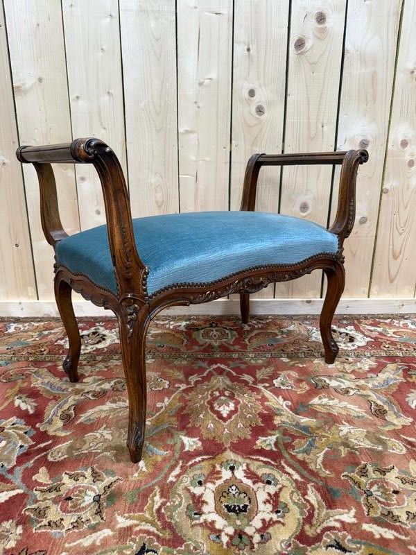 Banc - Banquette de piano ou d'entrée en velours bleu.