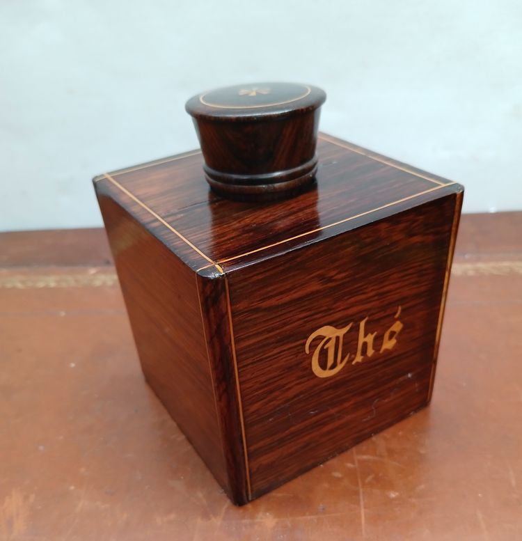 Tea caddy
