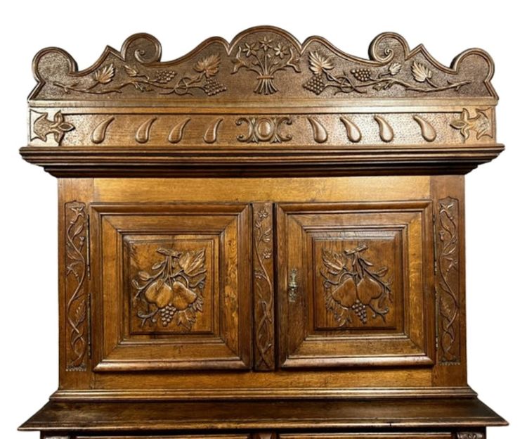 Montbéliard 4-panel Renaissance buffet in solid oak circa 1850