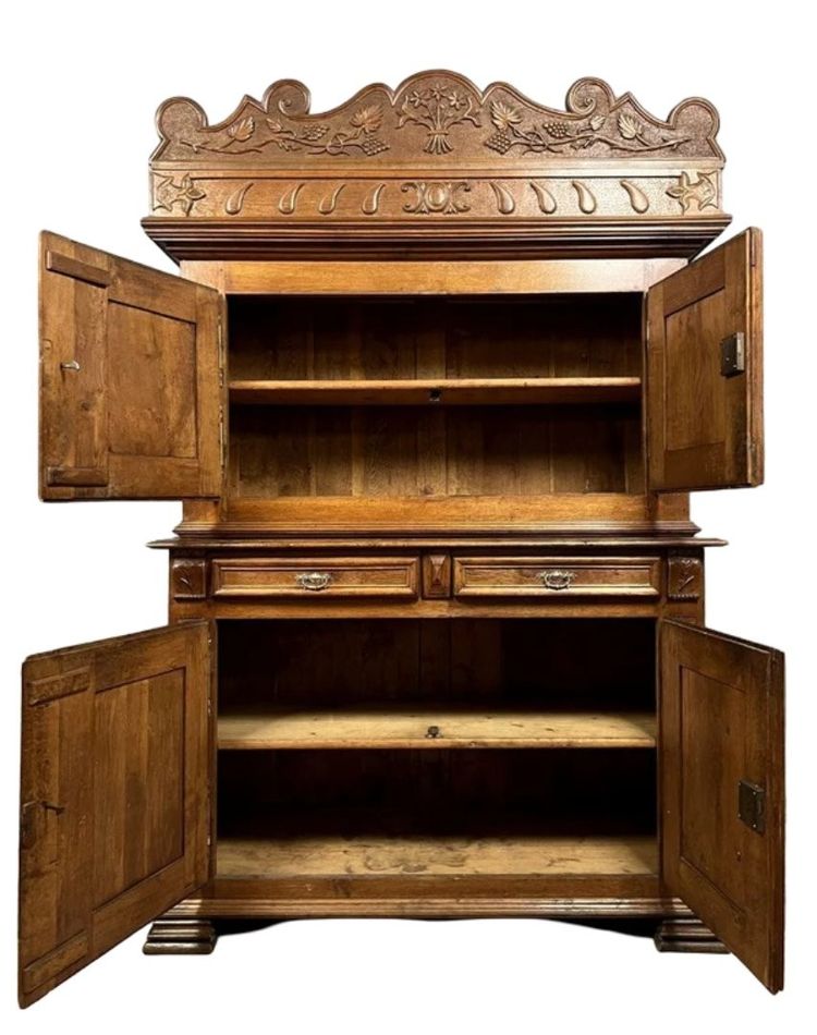 Montbéliard 4-panel Renaissance buffet in solid oak circa 1850