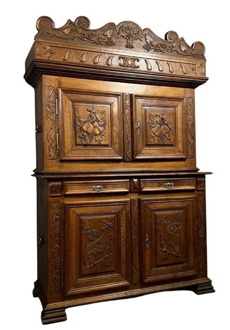 Montbéliard 4-panel Renaissance buffet in solid oak circa 1850