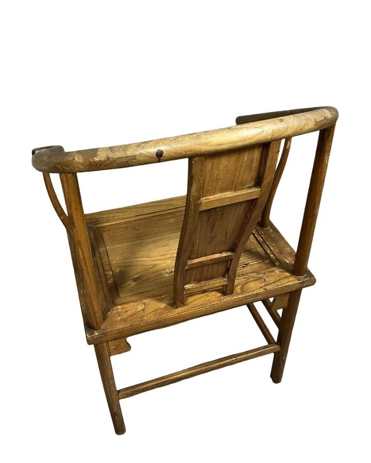 Chine XXeme : Fauteuil à dossier en fer à cheval en bois naturel de style Ming 