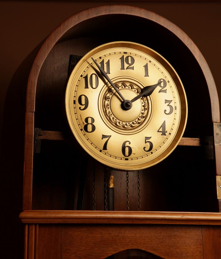  Orologio da pavimento Gustav Becker Art Déco in noce tedesco, 1920 circa