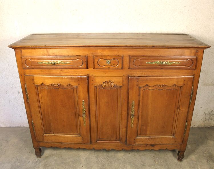 Enfilade aus Kirschbaumholz im Stil Louis XV, 19. Jahrhundert, mit 2 Türen und 3 Schubladen