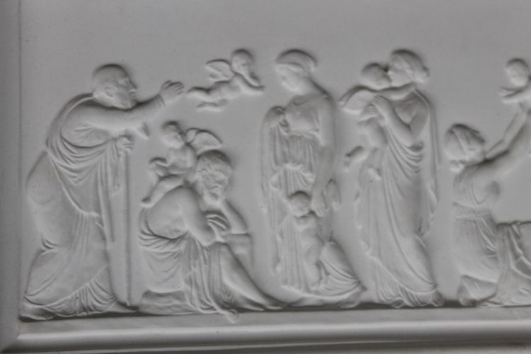 Paire de gypseries bas reliefs avec décor à l'Antique époque fin 19ème encadrées 