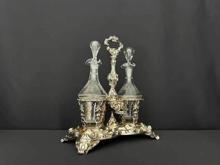 Huilier-vinaigrier in sterling silver and crystal - Minerve, late XIXᵉ century