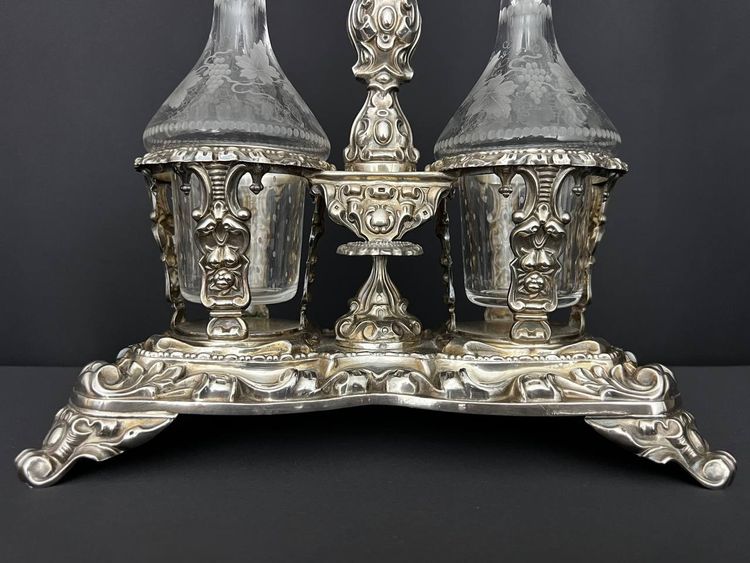 Huilier-vinaigrier in sterling silver and crystal - Minerve, late XIXᵉ century