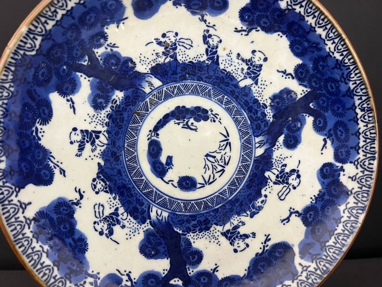 Chinese porcelain decorative plate - blue and white - children playing design