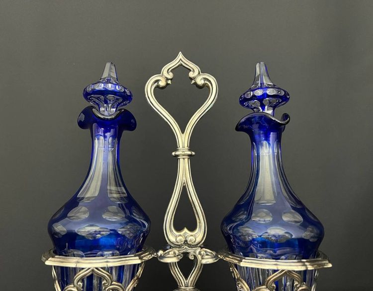 Huilier vinaigrier in cut blue crystal, solid silver mount, silversmith A. Debain