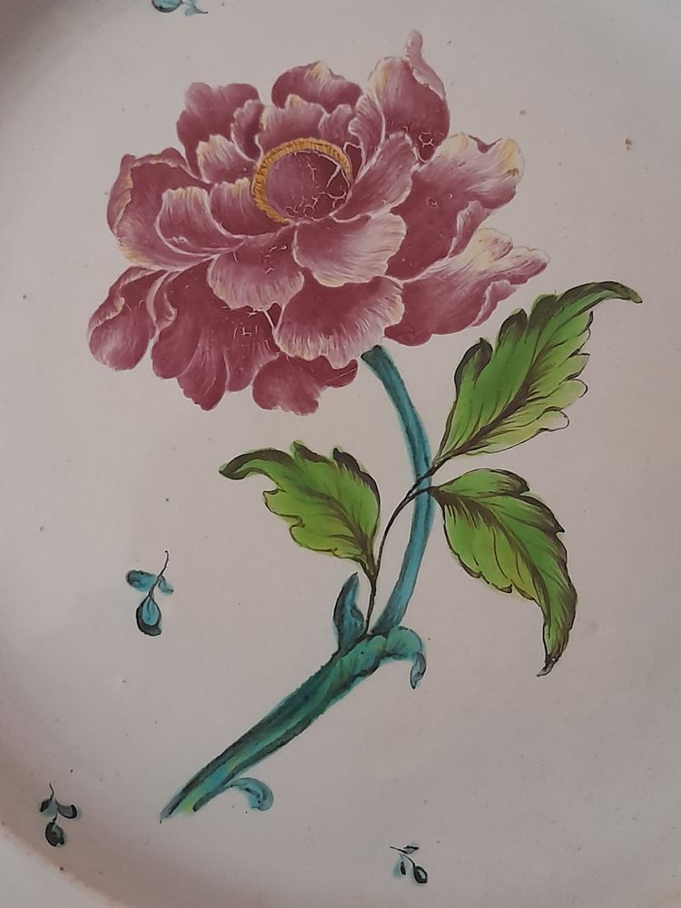 Manufacture de Kiel Allemagne  assiette  œillet  pourpre 25 cm