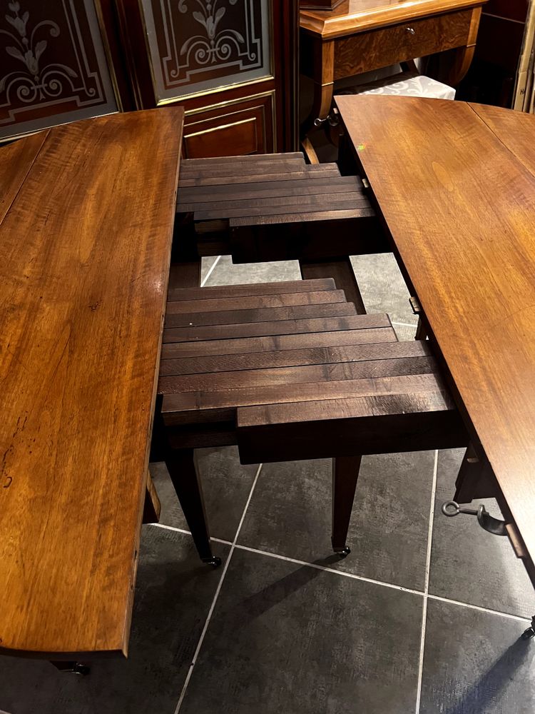 WALNUT SHUTTER TABLE (dining table)