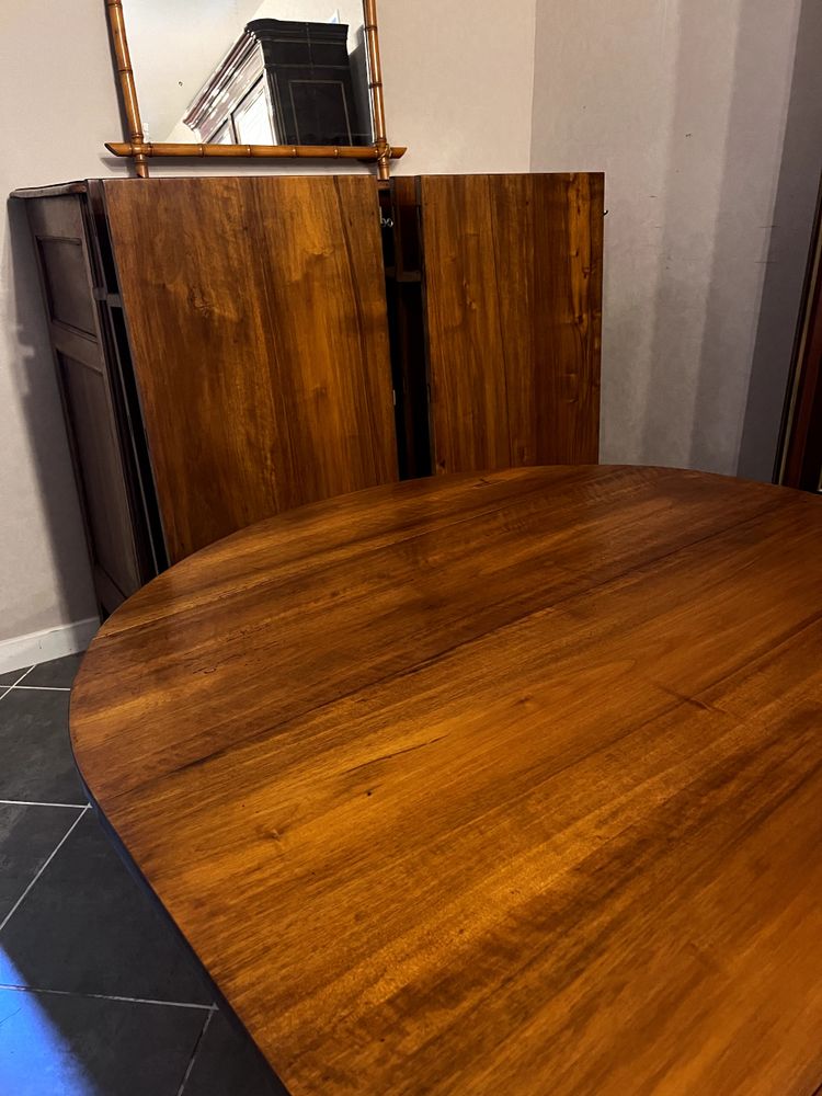 WALNUT SHUTTER TABLE (dining table)