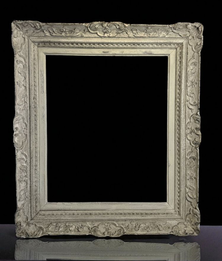 ANCIENT MONTPARNASSE FRAME IN SCULPTTED WOOD PAINTED FOR PAINTING 63.5cm x 52 cm